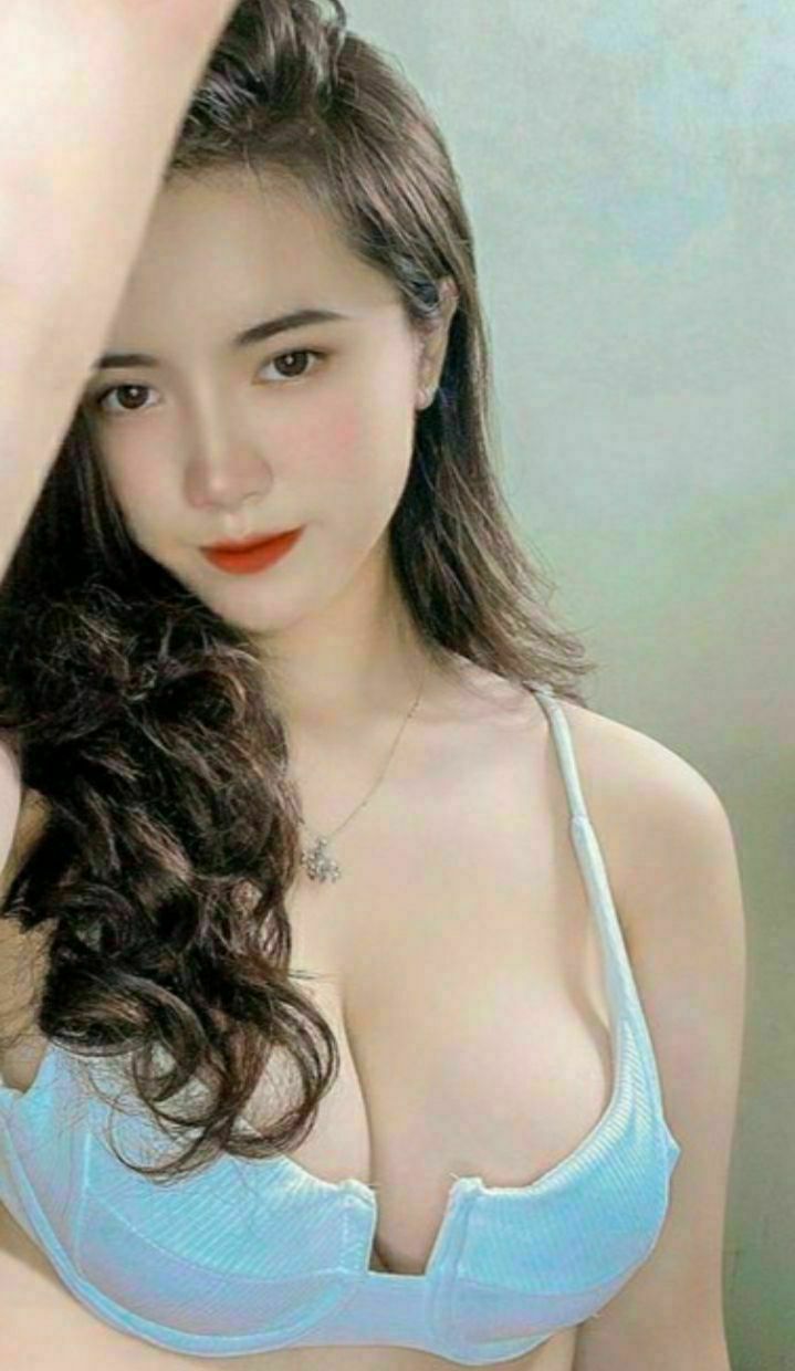 Mượn rượu bú lồn em đồng nghiệp xinh đẹp